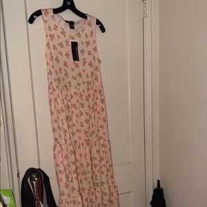 NWT design 365 Floral Sleeveless Dress - Pink size: M